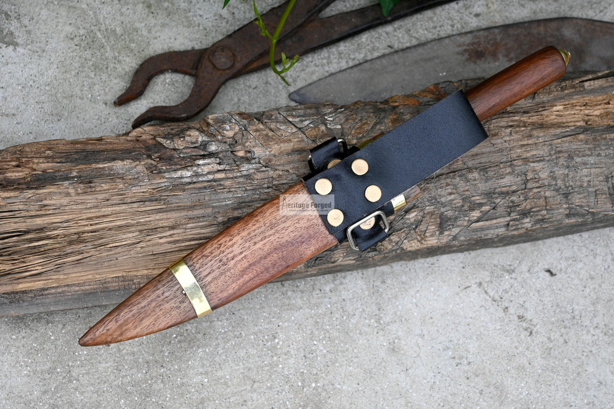 HUNTING KNIFE/Hand forged Bushcraft knife/Real working knife/handmade knife/Leaf spring of truck/wooden Handle/Sharpen/Tempered/knife/knives