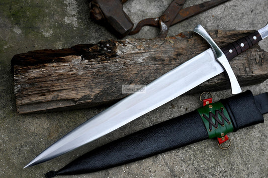 Handmade Viking dagger fixed blade full view