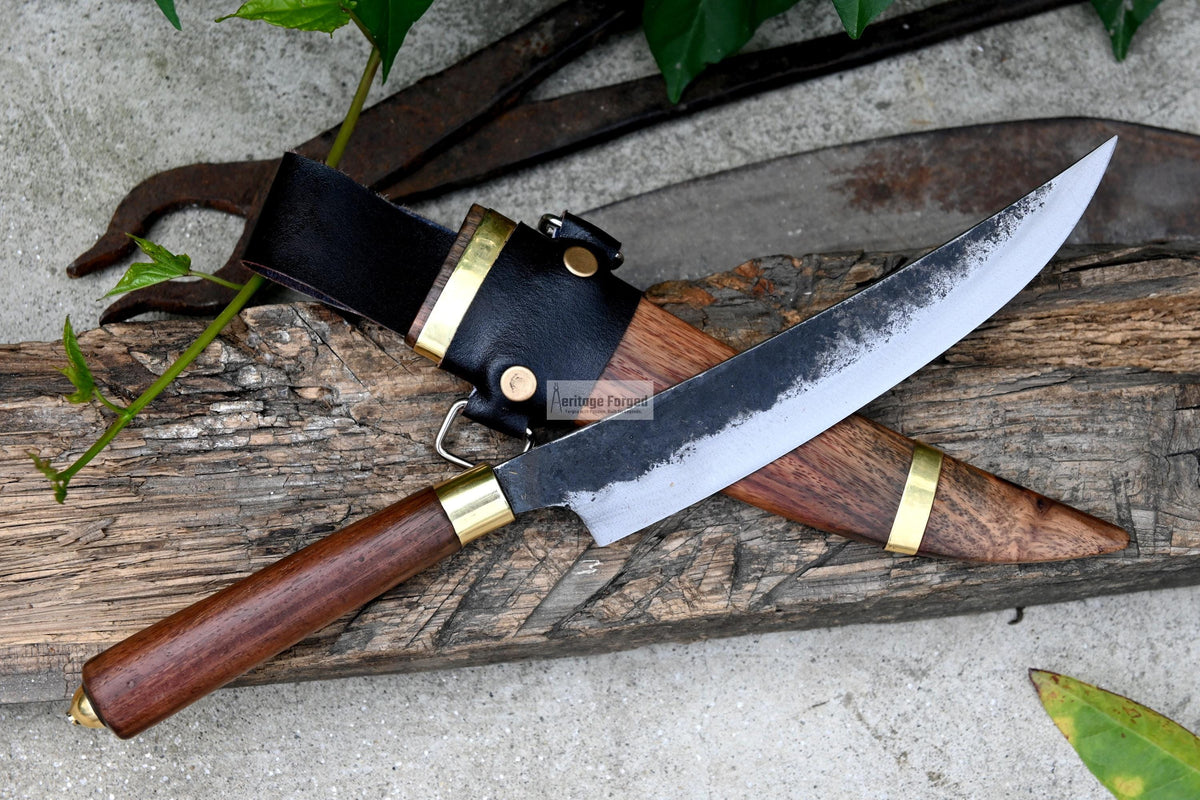 HUNTING KNIFE/7.5 inches long blade hunting knife/handmade knife/Leaf spring of truck/wooden Handle/Sharpen/Tempered/knife/knives