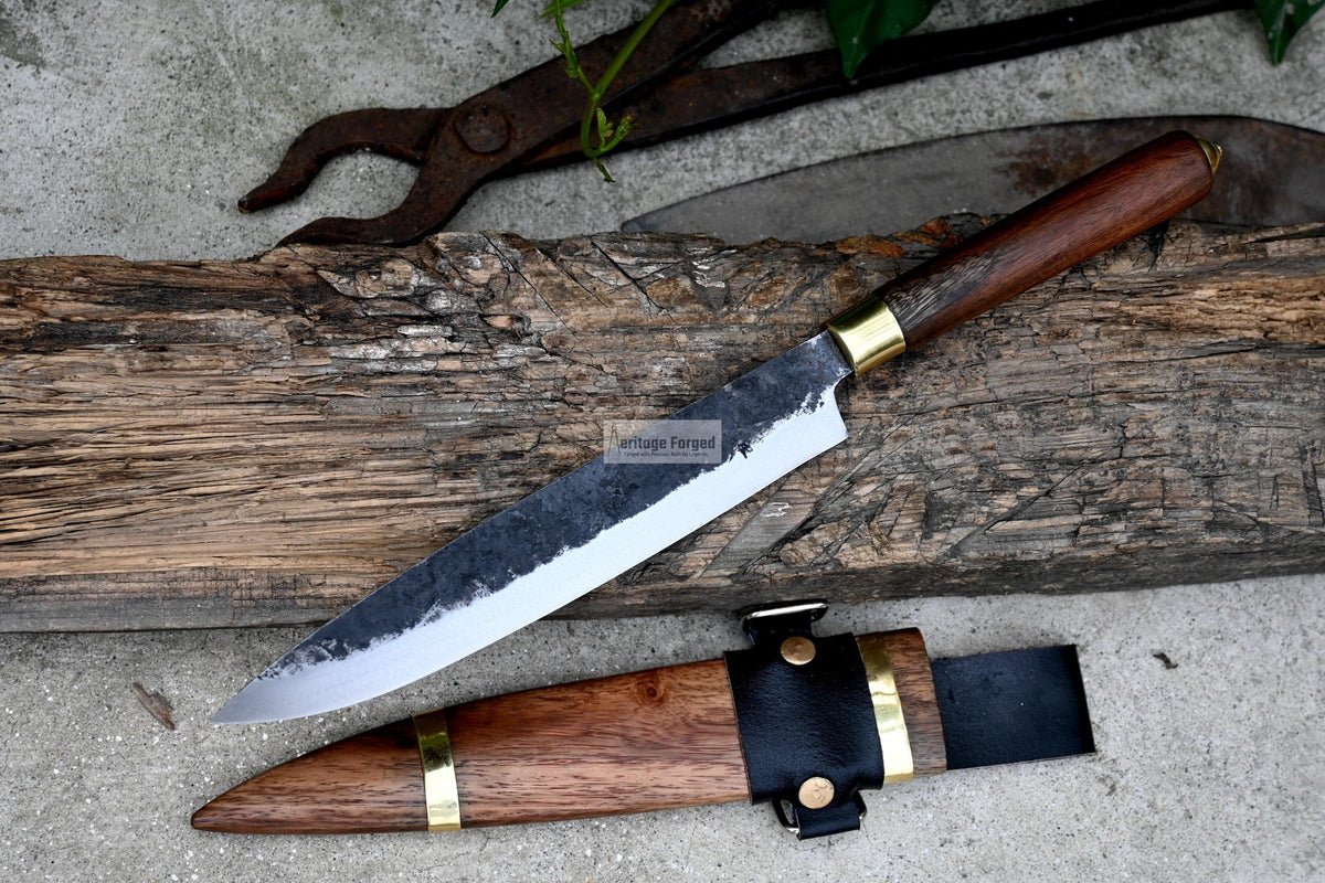 HUNTING KNIFE/Hand forged Bushcraft knife/Real working knife/handmade knife/Leaf spring of truck/wooden Handle/Sharpen/Tempered/knife/knives