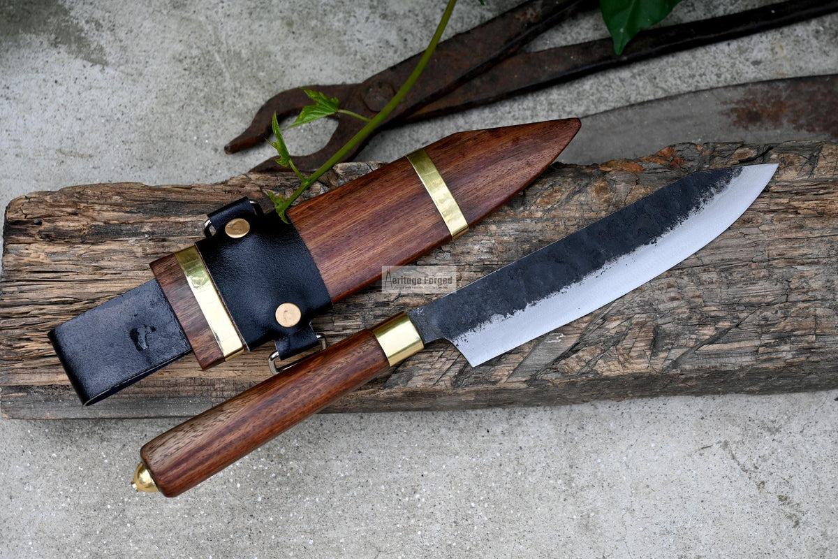 HUNTING KNIFE/Hand forged Bushcraft knife/Real working knife/handmade knife/Leaf spring of truck/wooden Handle/Sharpen/Tempered/knife/knives