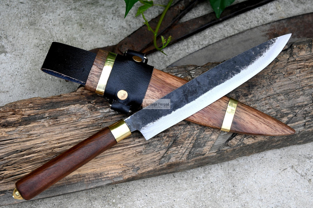 HUNTING KNIFE/Hand forged Bushcraft knife/Real working knife/handmade knife/Leaf spring of truck/wooden Handle/Sharpen/Tempered/knife/knives