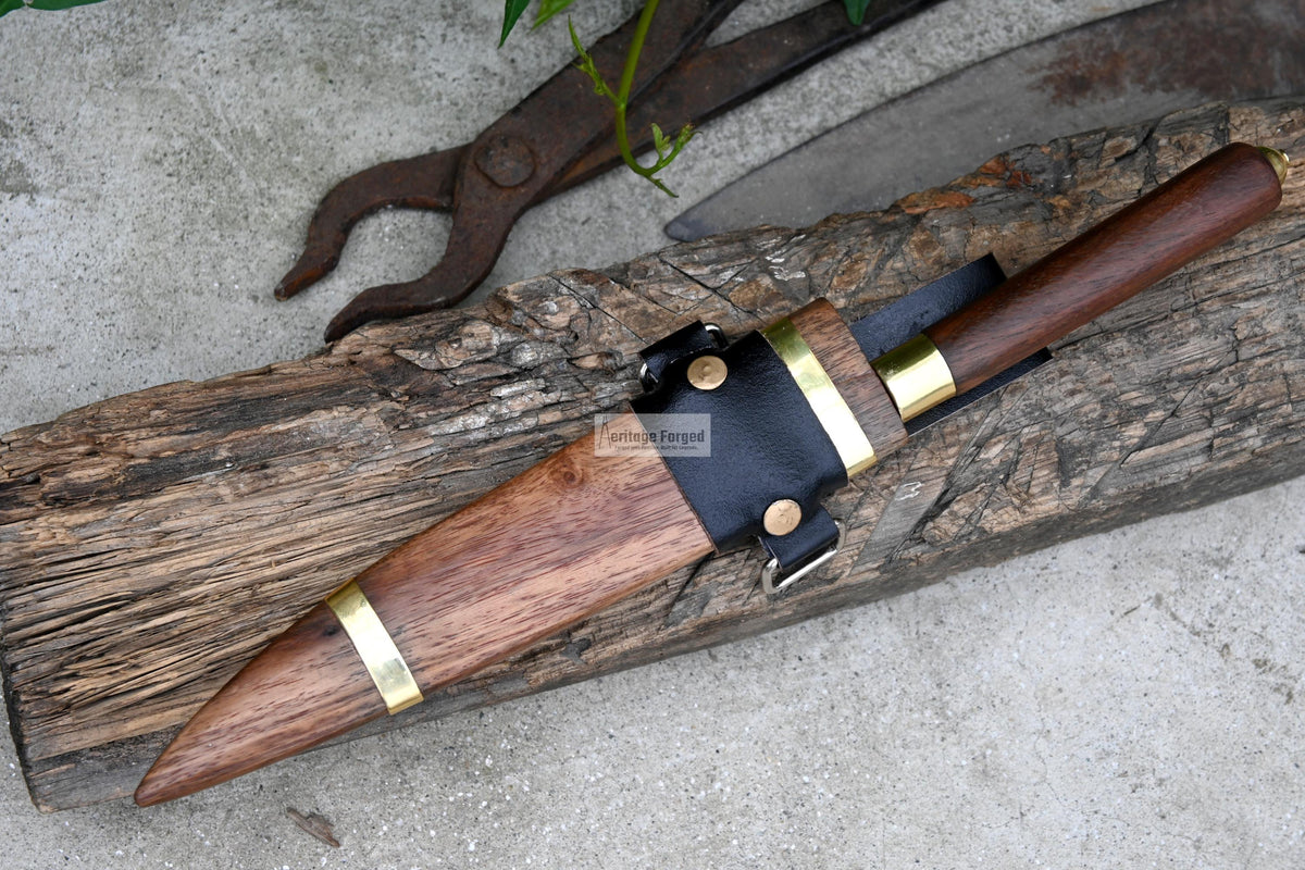 HUNTING KNIFE/Hand forged Bushcraft knife/Real working knife/handmade knife/Leaf spring of truck/wooden Handle/Sharpen/Tempered/knife/knives