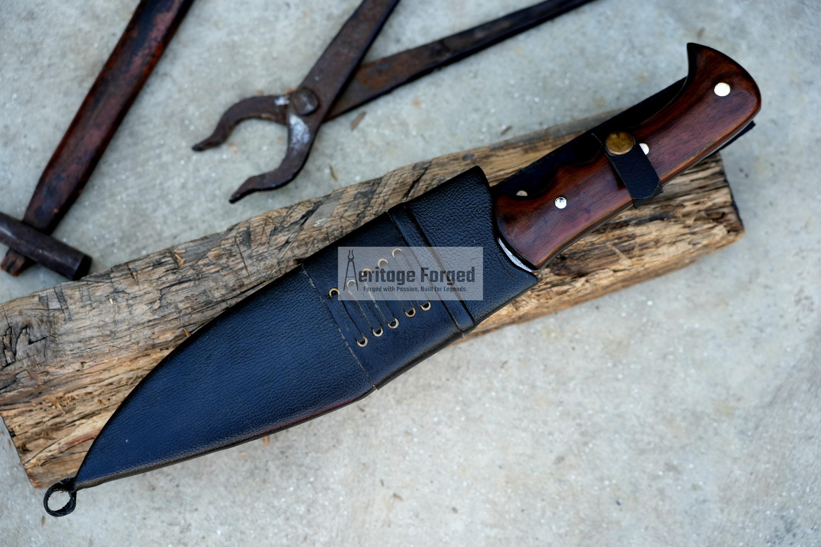 ARROWHEAD BOWIE KNIFE / 10 inches long Blade Hunting knife / Hand forged knife / Made from Leaf spring of truck / Tempered / Sharpen