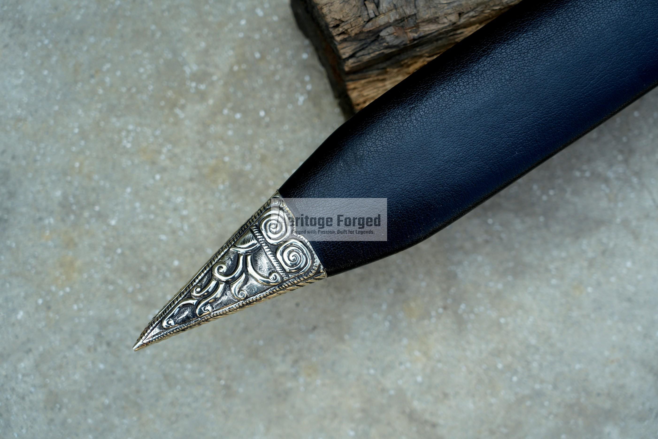 EAGLE GLADIUS SWORD /18 inches long Blade Hand Forged Sword/ Gladius Machete/Handmade from Leaf spring of Truck-Balance water tempered/Sharp