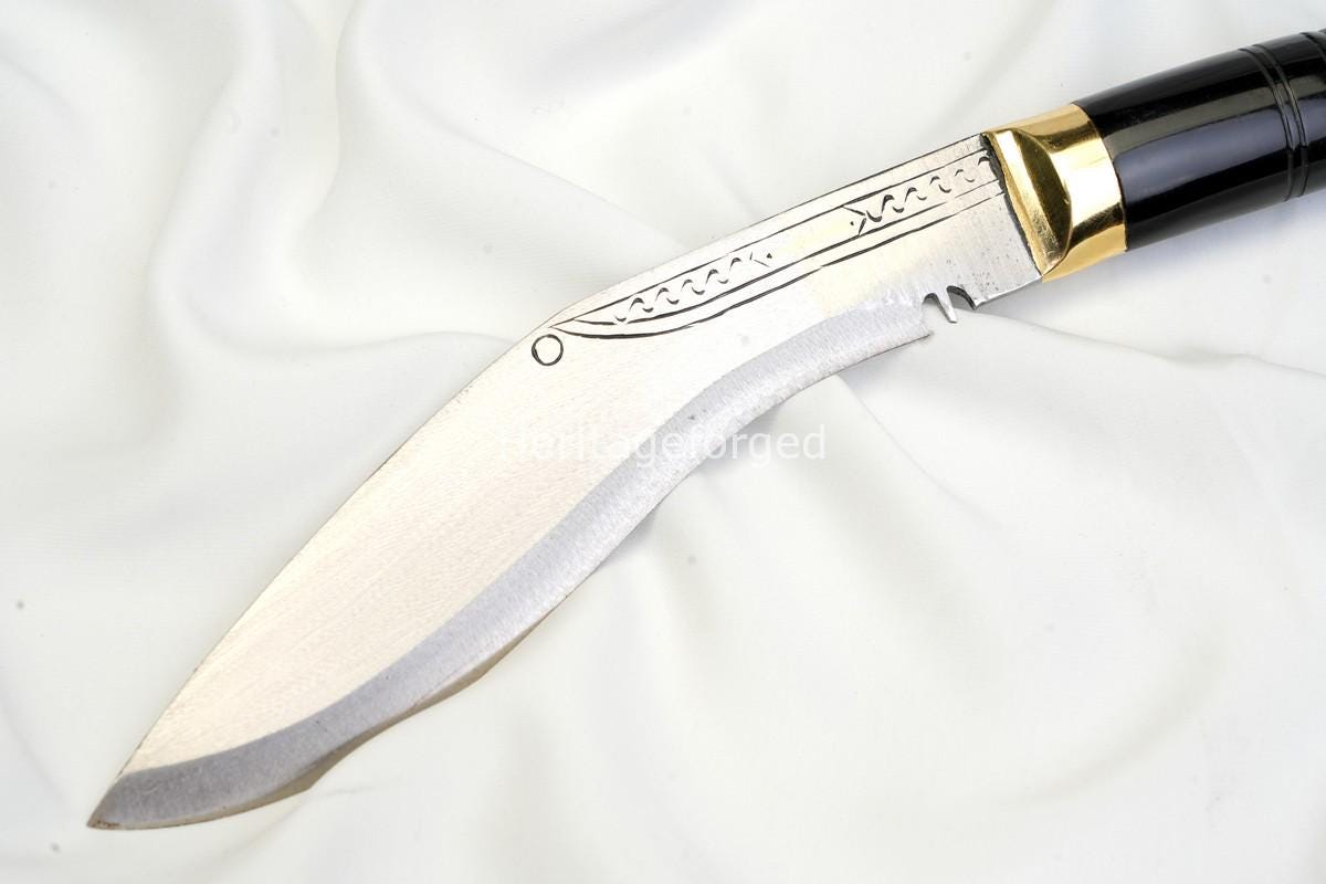 Kothimora Kukri â€“ 8 Inch Ceremonial Khukuri with Flying Eagle Engraved Silver Scabbard