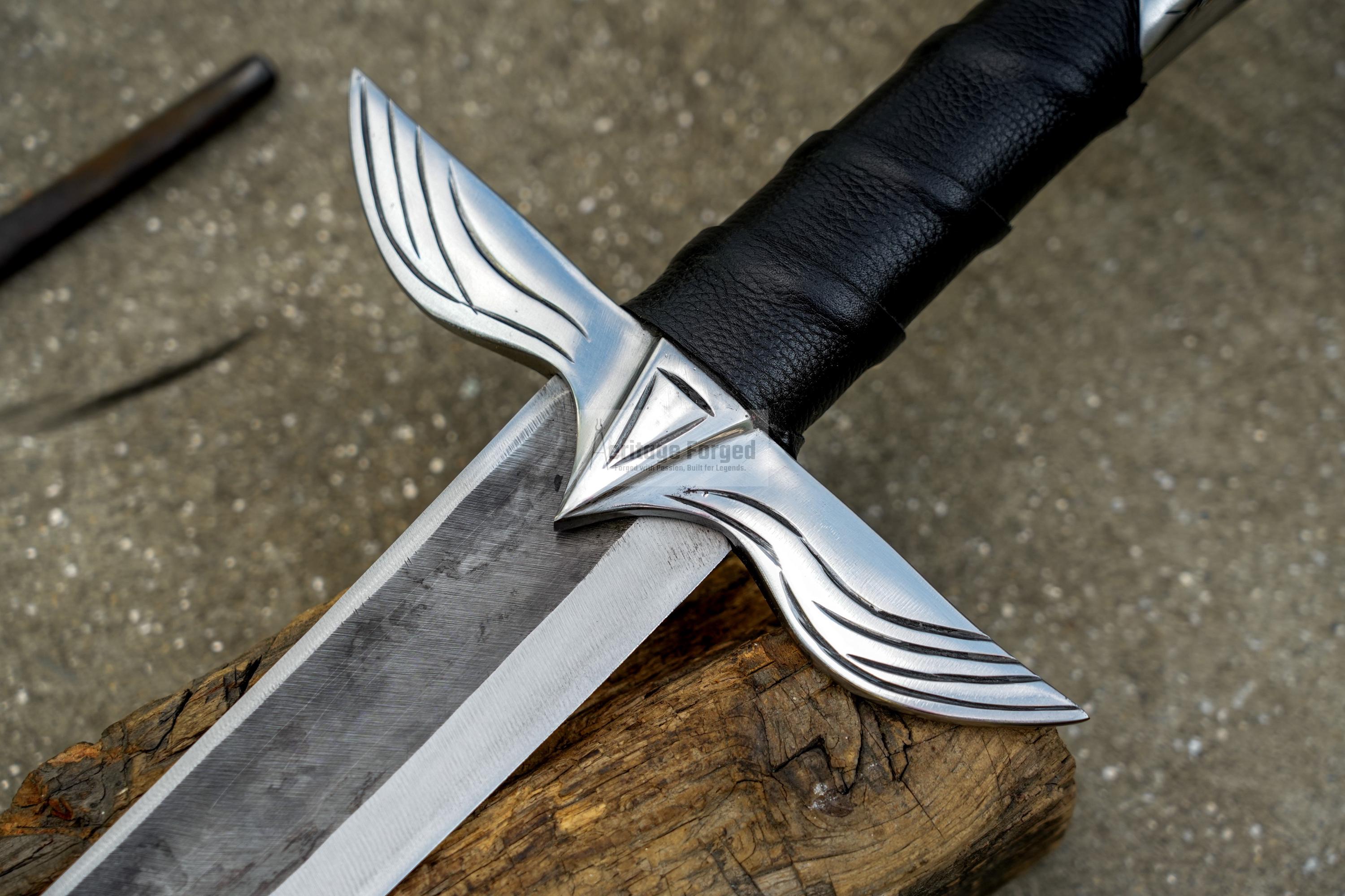 CUSTOM KILIJ SWORD /24 inches Long Blade hand forged Sword/ Tempered/Sharpen/Working/Handmade