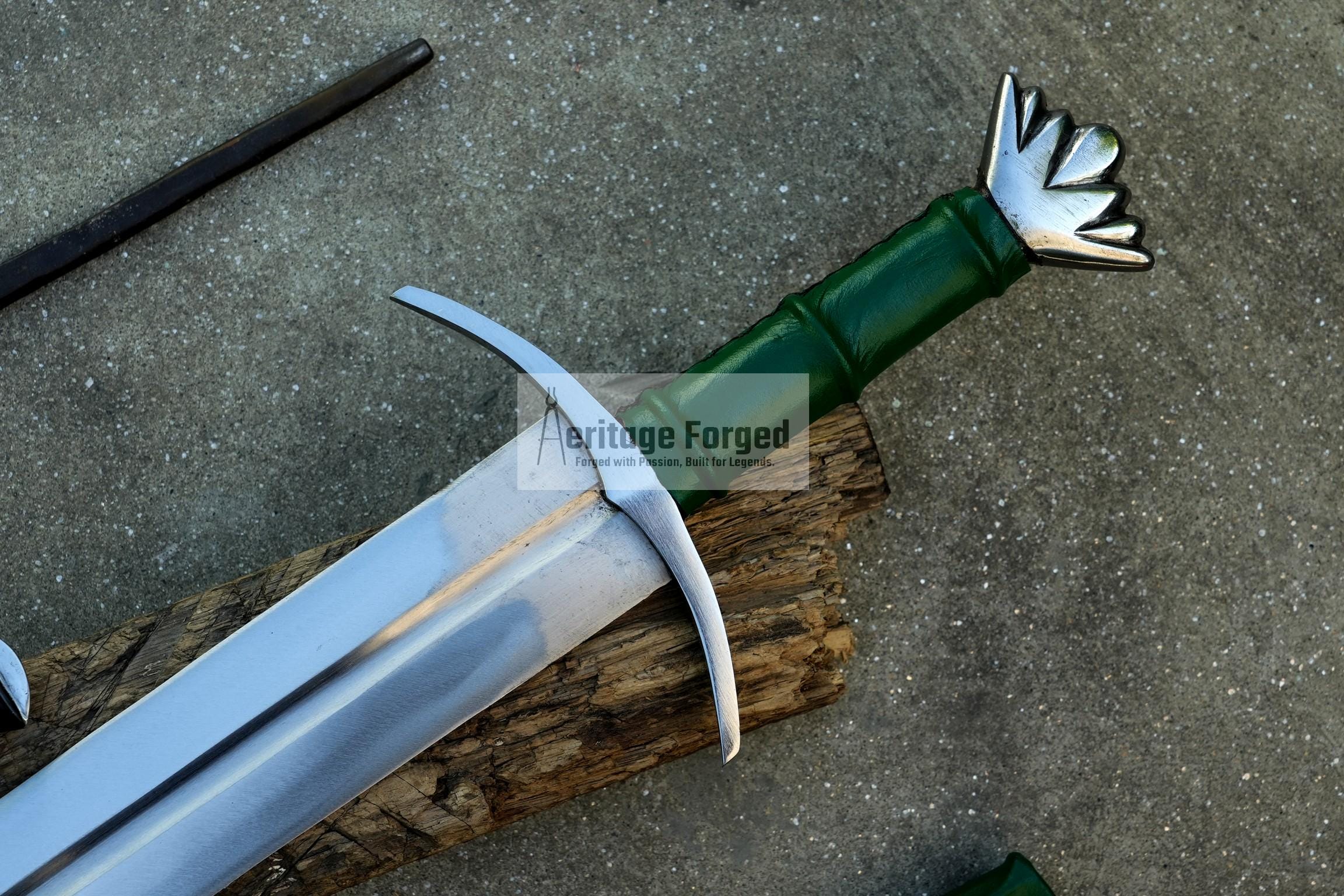 Knightâ€™s Healer Sword /25 inches Long Blade hand Made Sword/Leaf spring of truck/Rosewood Handle/Sharpen/Tempered/Sword